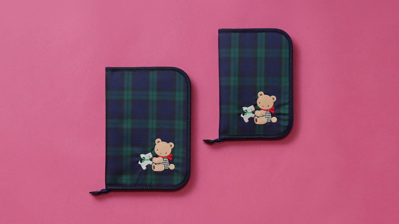 母子手帳ケースにサイズがあるのをご存知ですか？｜ファミリア代官山店