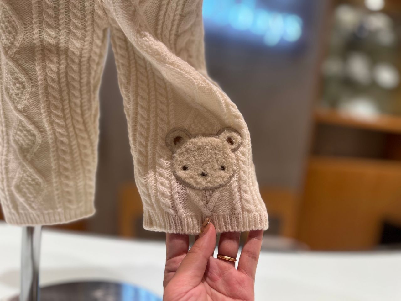 お気に入りを見つけよう！冬のニットコレクション｜ファミリア代官山店