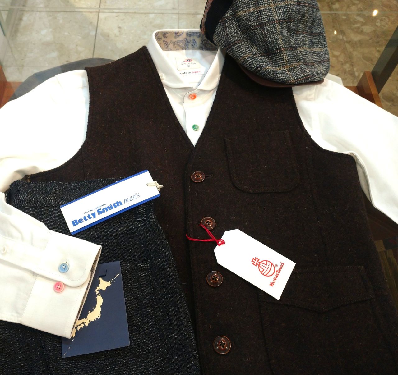 ☆HARRIS TWEED Outer Vest☆｜Mitsumine｜Staff Blog｜Mitsumine