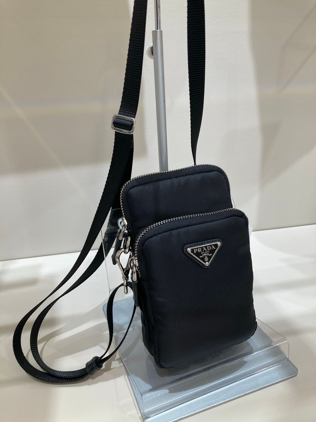 PRADA】スマホショルダーバッグ | マークイズ静岡店 | フィットハウス