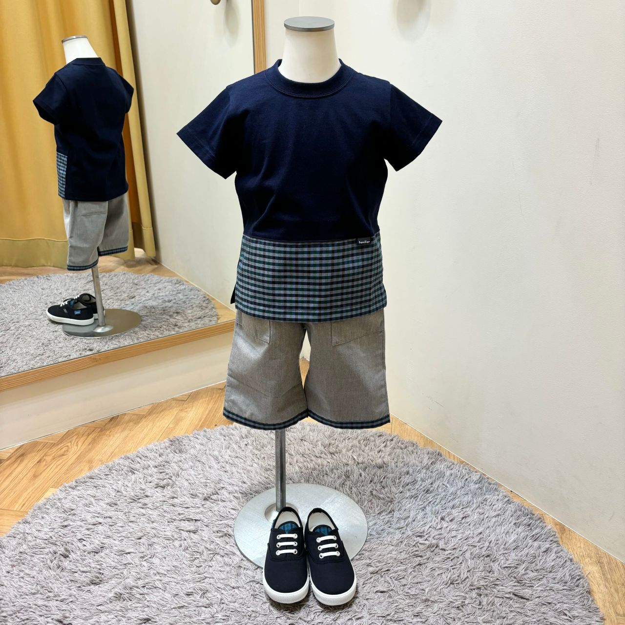 ふんわり軽い♪春夏におすすめのシャンブレー調ファミリアチェック