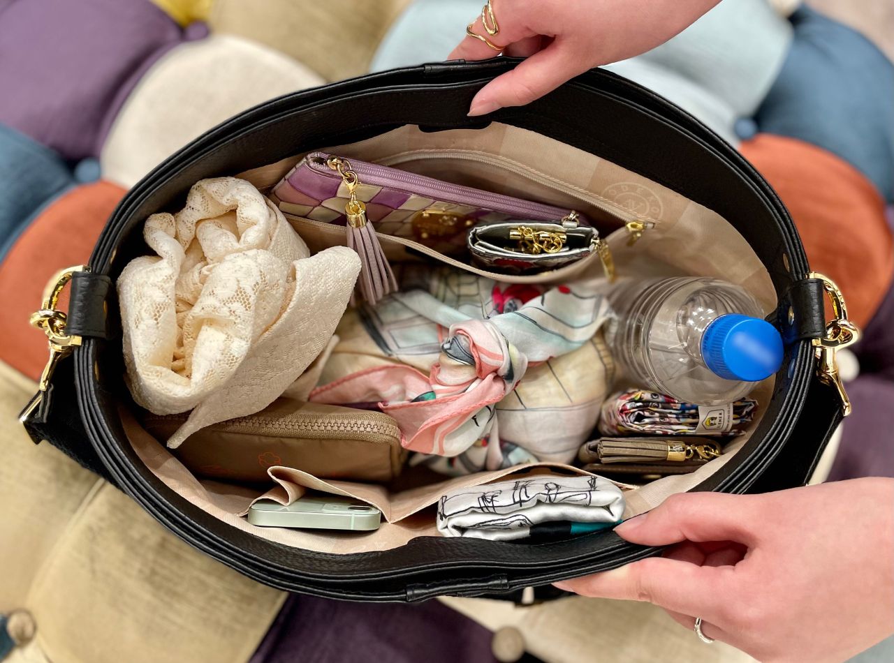 elvy＋(エルヴィ)、chivy＋(チヴィ)私にぴったりなバッグはどっち