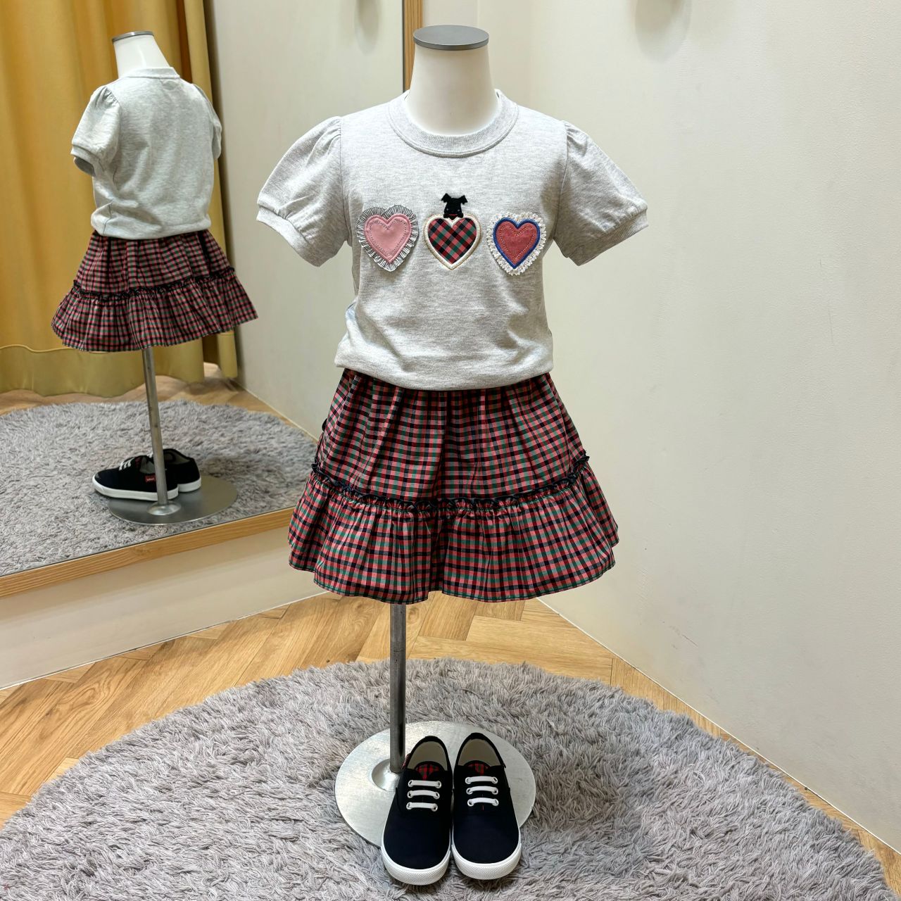 ふんわり軽い♪春夏におすすめのシャンブレー調ファミリアチェック