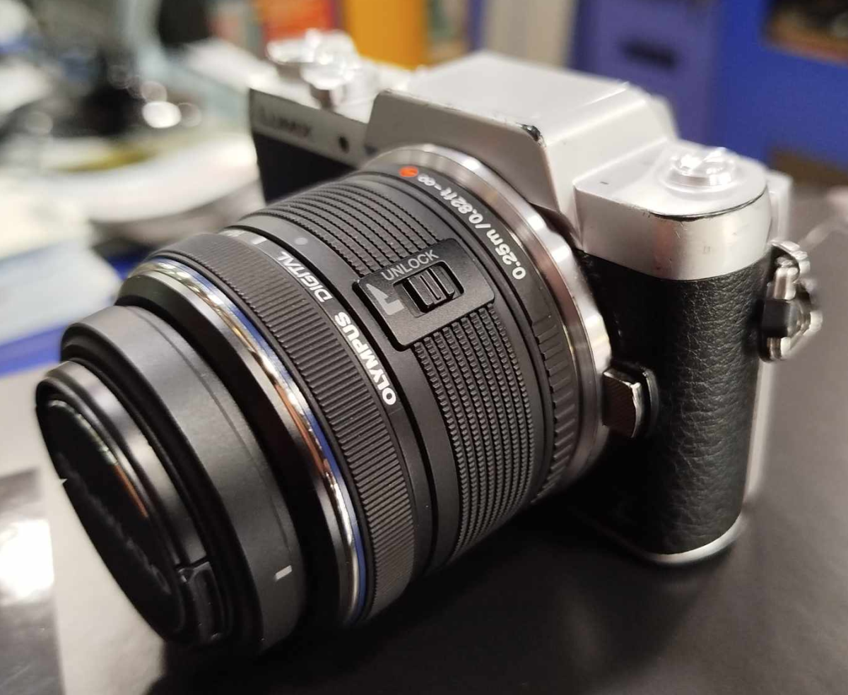 デジタルカメラ Panasonic DMC-GF7 M.ZUIKO 45mm F1.8 デジタルカメラ