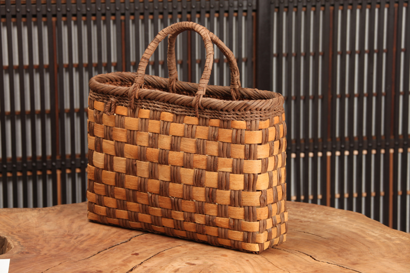 山葡萄と欅大ぶり籠新潟県阿賀町江川宗夫作江川作