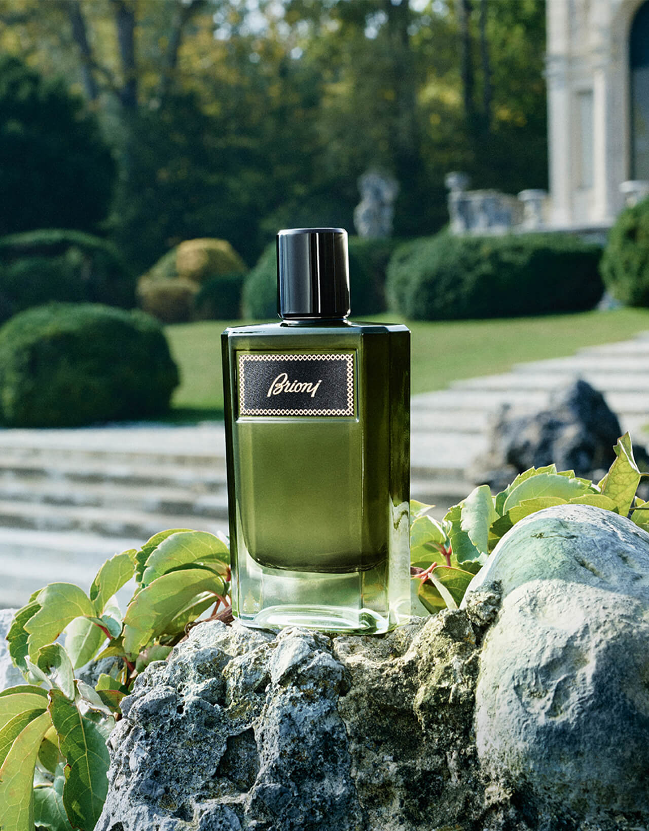 男性へのプレゼントに、もっとも喜ばれる『ブリオーニ』の薫香