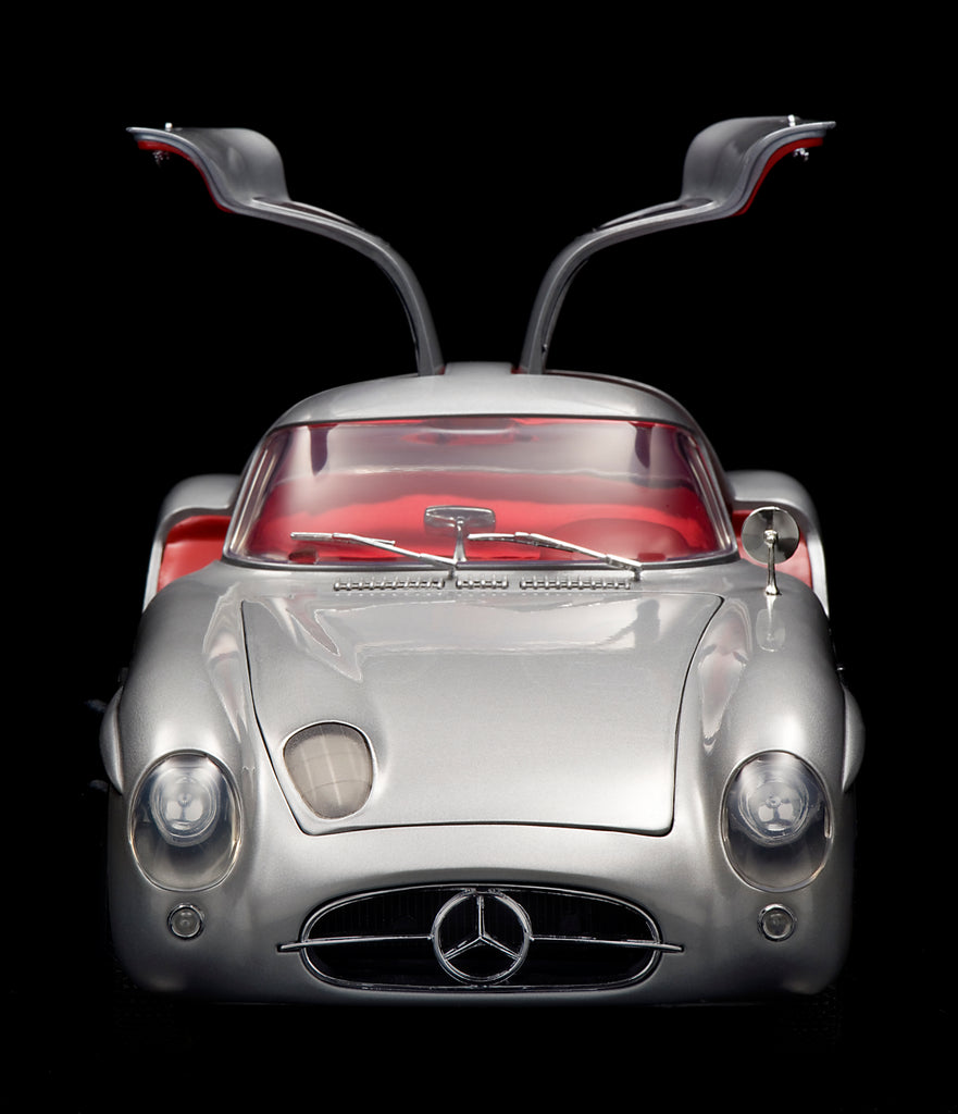 Mercedes 300 SLR Uhlenhaut Coupe 1956 1:12 Scale by Revell