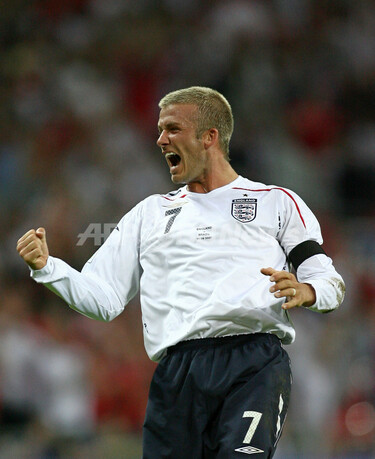 イングランド代表 ベッカム代表復帰戦はブラジルとドロー 写真18枚