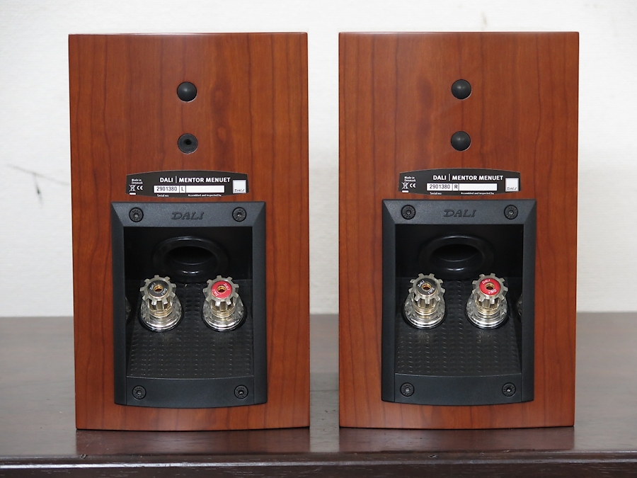 美品】ダリ DALI MENTOR MENUET CH スピーカー チェリー@23215 / 中古