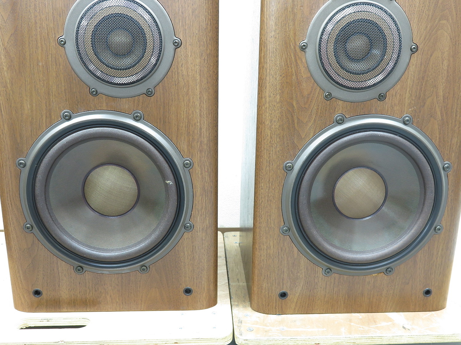 現状】ダイヤトーン DIATONE DS-700Z スピーカー @48621 / 中古