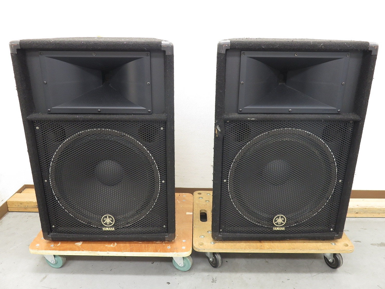 ヤマハ YAMAHA S115Ⅴ PAスピーカー スタンド付 @48769 / 中古