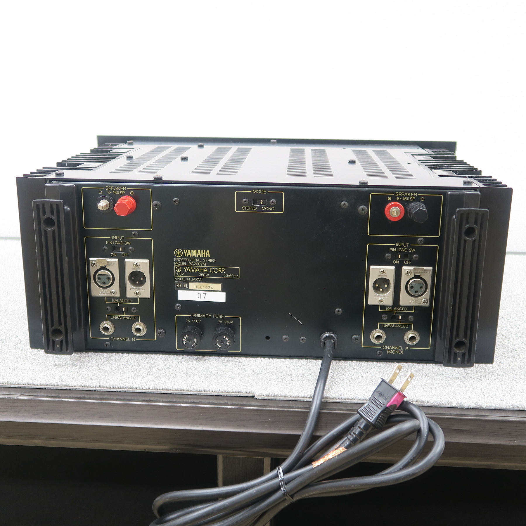 ジャンク】ヤマハ YAMAHA PC2002M PAパワーアンプ @52725 / 中古