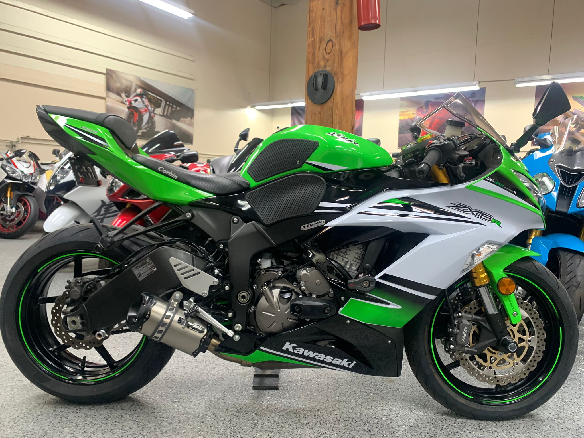 2015 Kawasaki Ninja 636 ZX6R 30TH ANNIVERSARY EDITION ABS - 8000 Miles