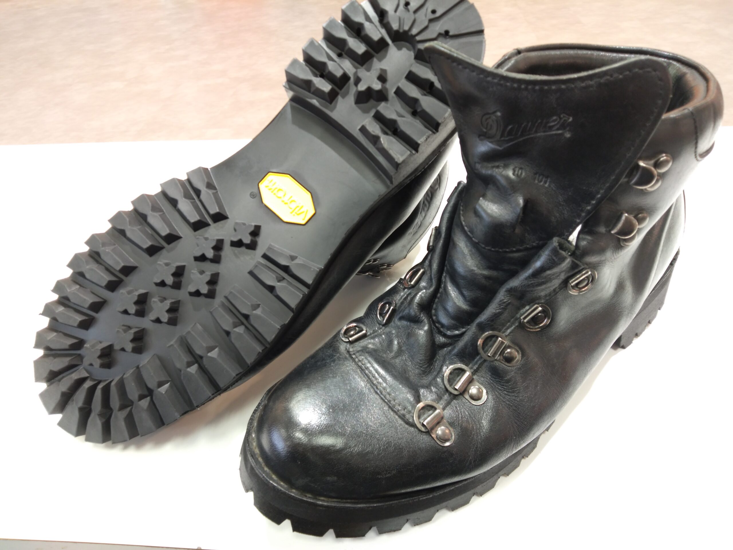 REDWING(レッドウイング)BECKMAN(ベックマン)9011 vibram(ビブラム