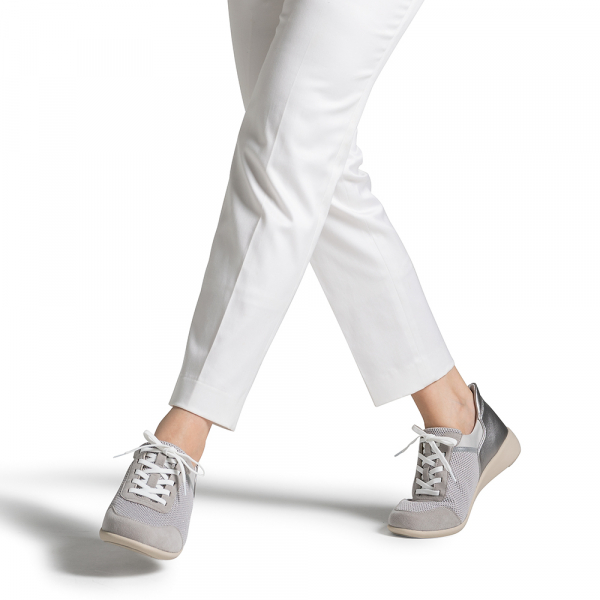 160膝楽スニーカー | AKAISHI 公式通販