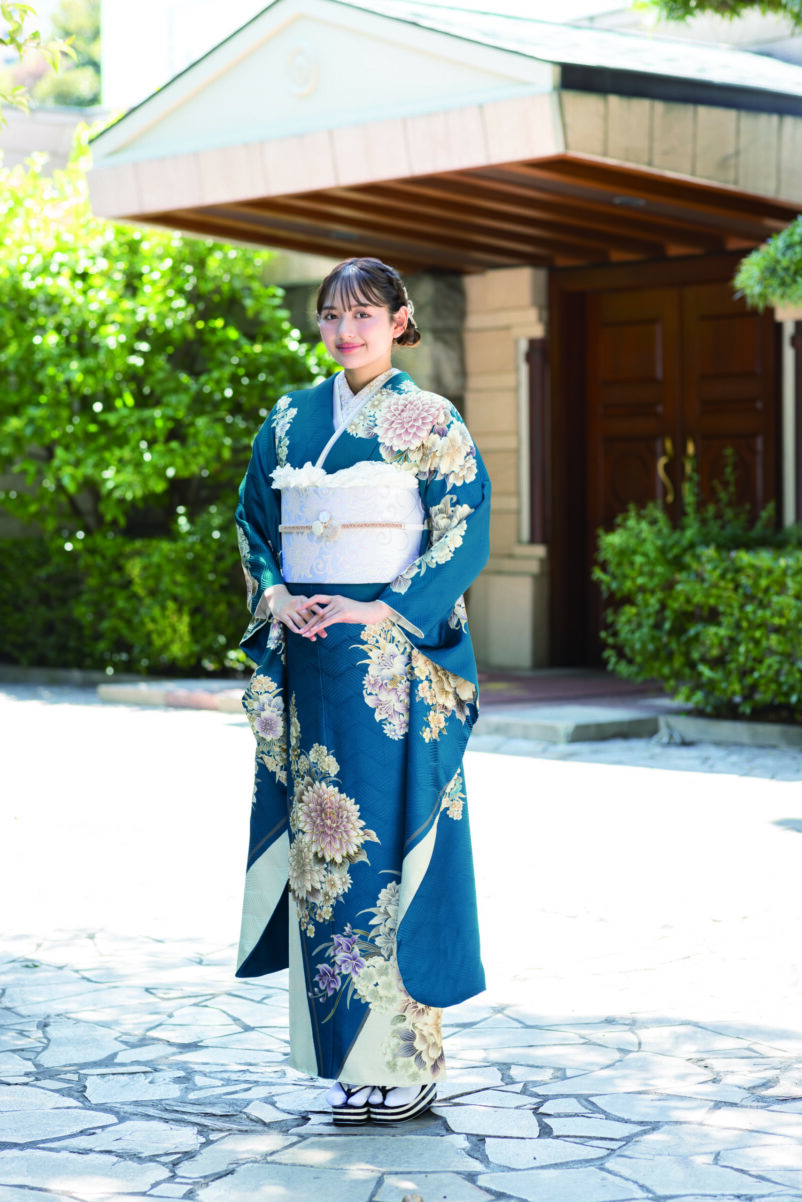成人式振袖コレクション（ターコイズブルー・モダン）｜振袖専門店