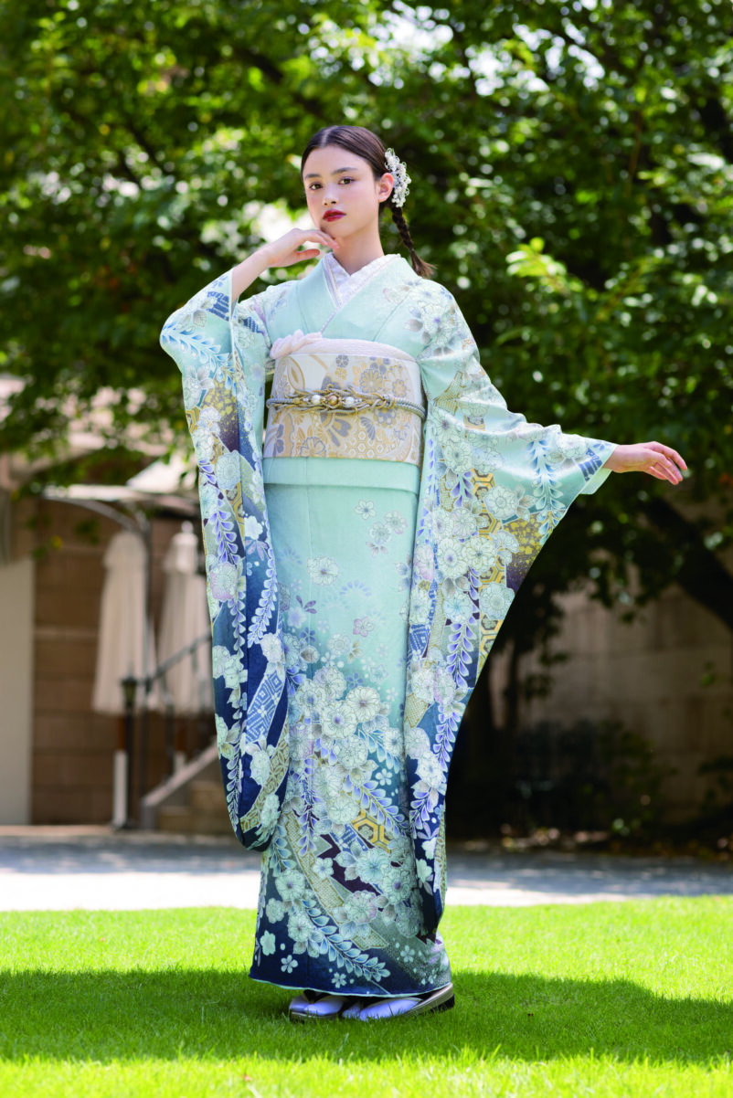 成人式振袖コレクション（水色・フェミニン・辻が花絞り）｜振袖専門店