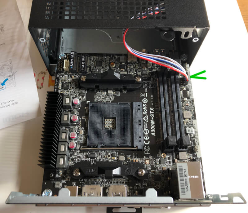 RyzenでDeskMiniが使えるA300をシンプル構成で組み立てました！（HDDの