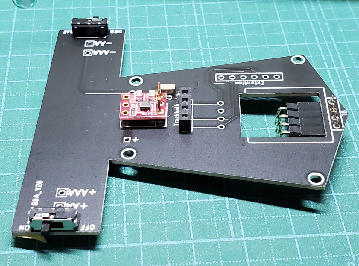 自作キーボード『cocot46』を無線化 | 秋葉ネオ