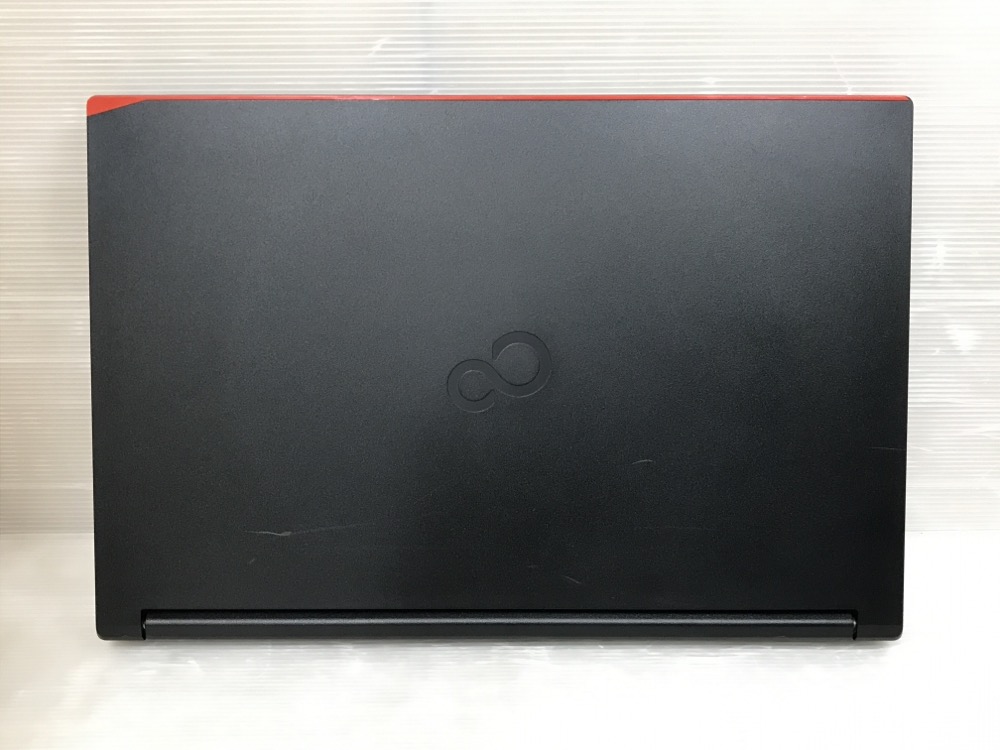 富士通 LIFEBOOK A579/B (Core i3-8145U 2.1Ghz/4GB/SSD 128GB/Wi-Fi