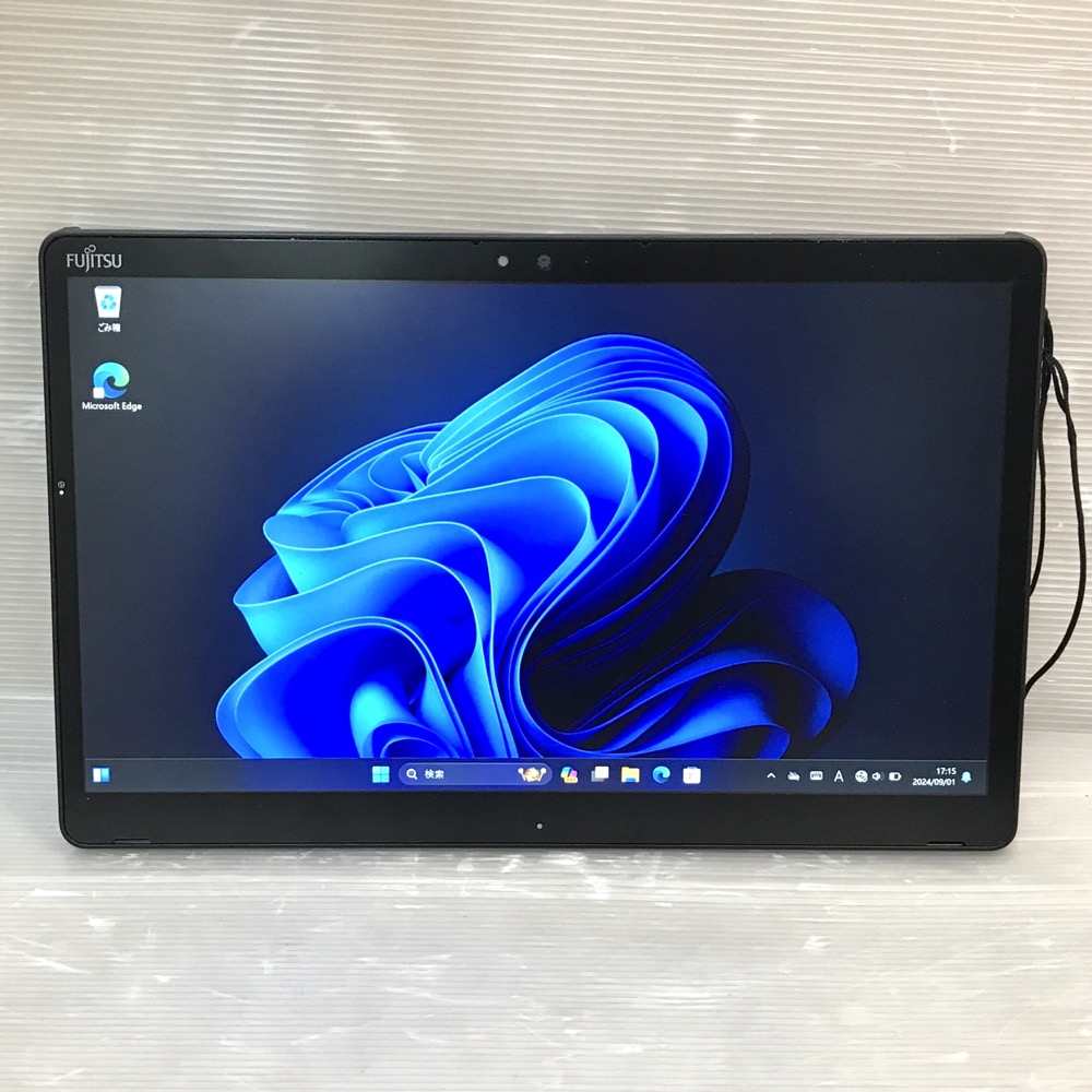 富士通 ARROWS Tab Q738/SE (Core i3-7130U 2.7GHz/4GB/SSD 128GB/Wi