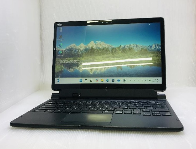 富士通 ARROWS Tab Q738/SB (Core i5 8350U 1.7GHz/8GB/128GB/Wi-Fi