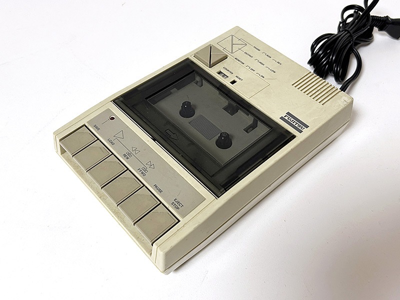 さまざまなメーカーから数多くの機種が登場したデータレコーダたち