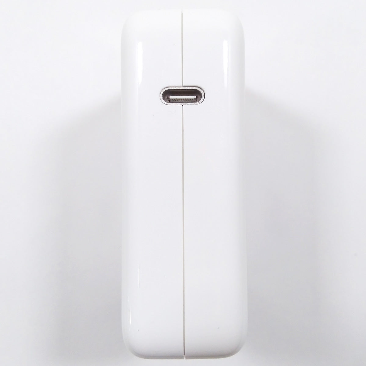 中古品】Apple 87W USB-C電源アダプタ [A_MNF82J/A] – 秋葉館