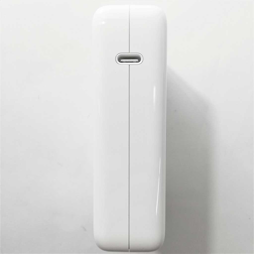 中古品】Apple 140W USB-C電源アダプタ [A_MLYU3AM/A] – 秋葉館