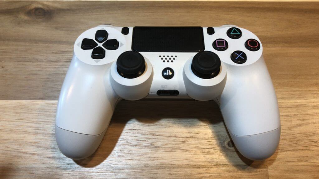 秋葉原工作室でPS4パッドを初音ミクカラーに塗装してきた｜AKIHABARA