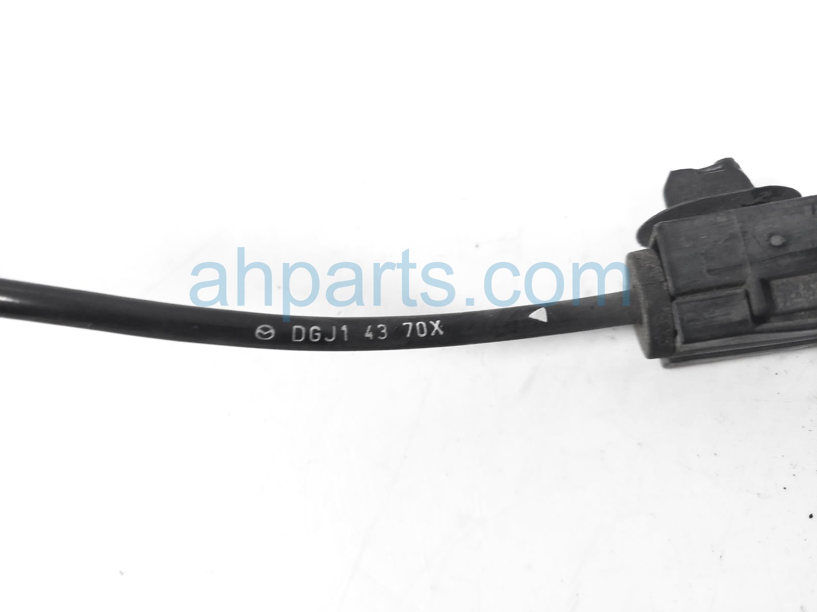 Sold 2021 Mazda Cx-30 Front Driver Abs Wheel Speed Sensor DGJ1-43-70X,