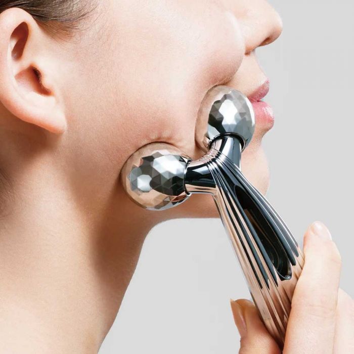 Singapore Largest fitness equipment store ReFa Carat Ray Face