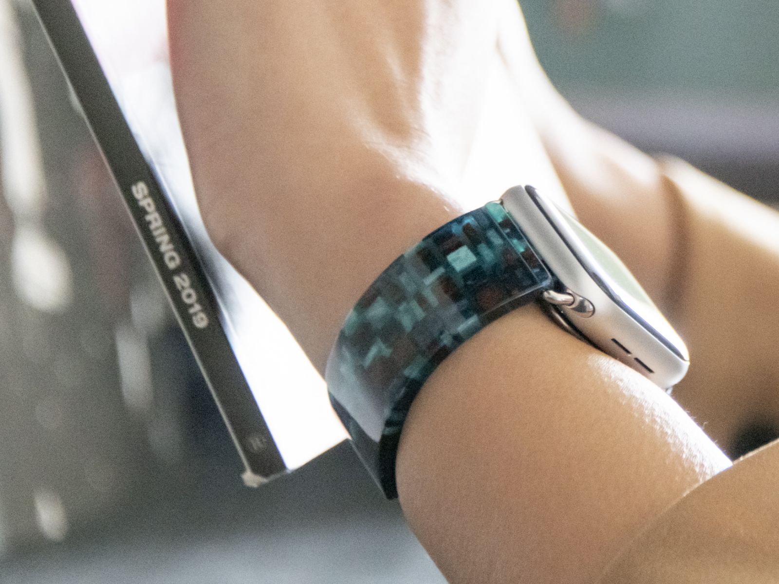 ステンドブルー ｜ Air Bangle（エアバングル）｜革新的な Apple Watch