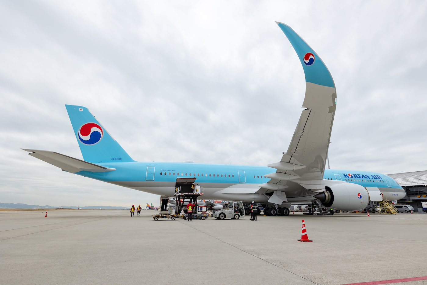 大韓航空の最新機材、エアバスA350-900で関西国際空港からソウルへ