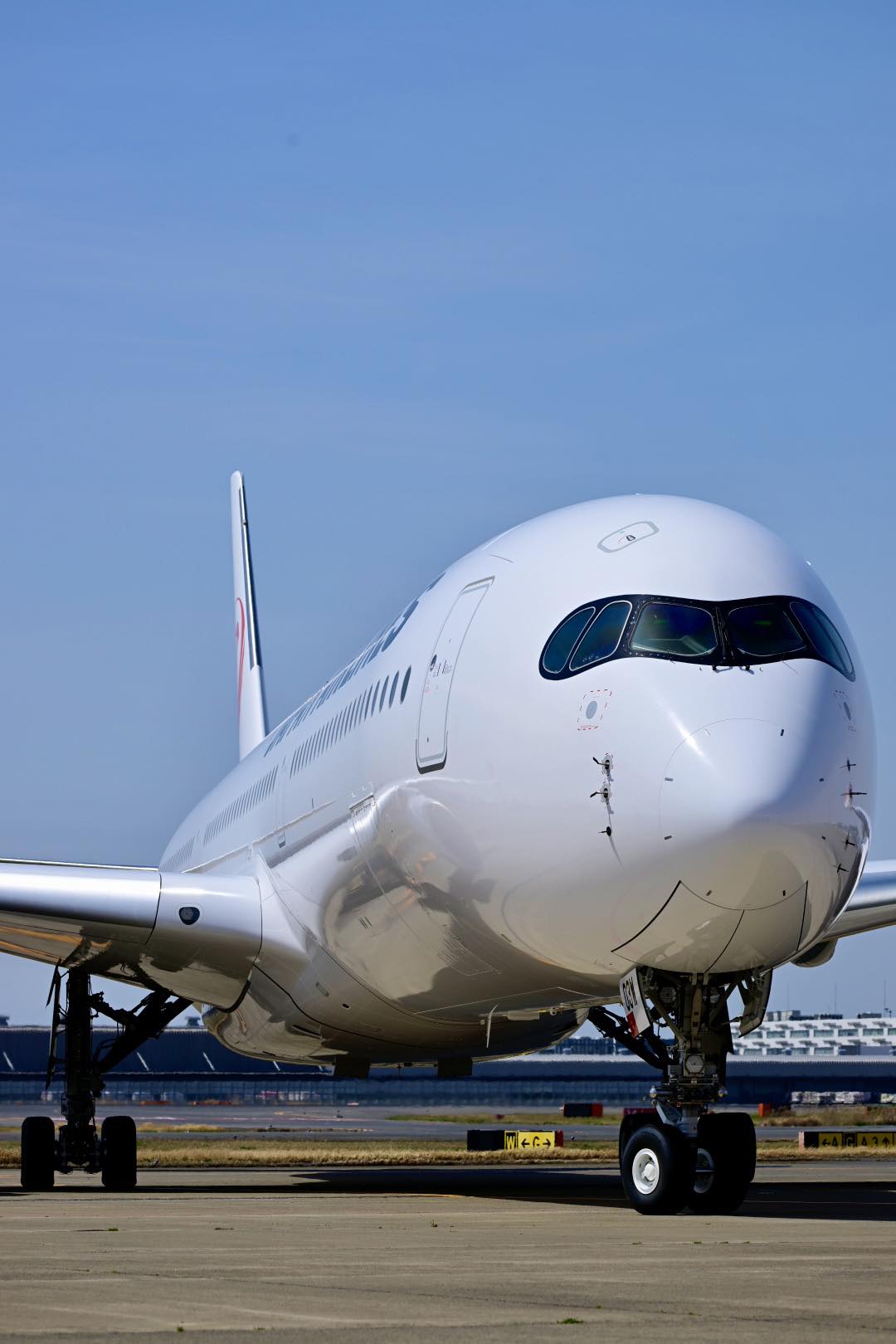 JAL エアバスA350-1000の3号機が日本到着 | AIRLINE web -月刊エア