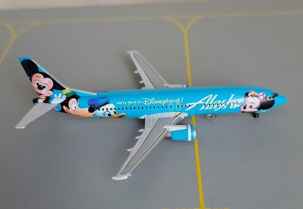 Alaska Airlines 737-400 We're going to Disneyland Livery N784AS