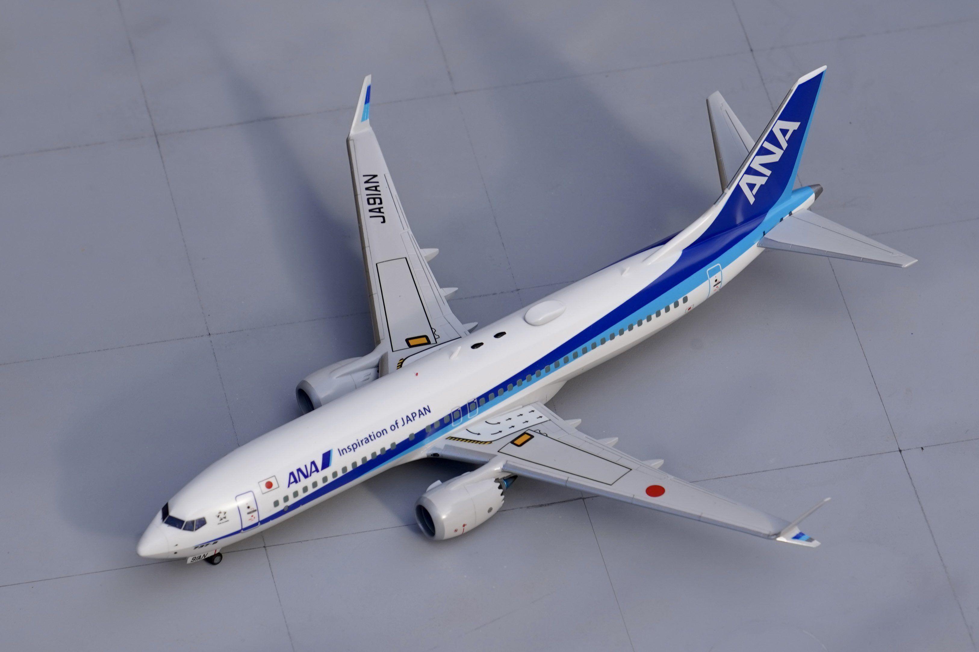 1/200 737-8 MAX ANA Hasegawa – Airlinercafe