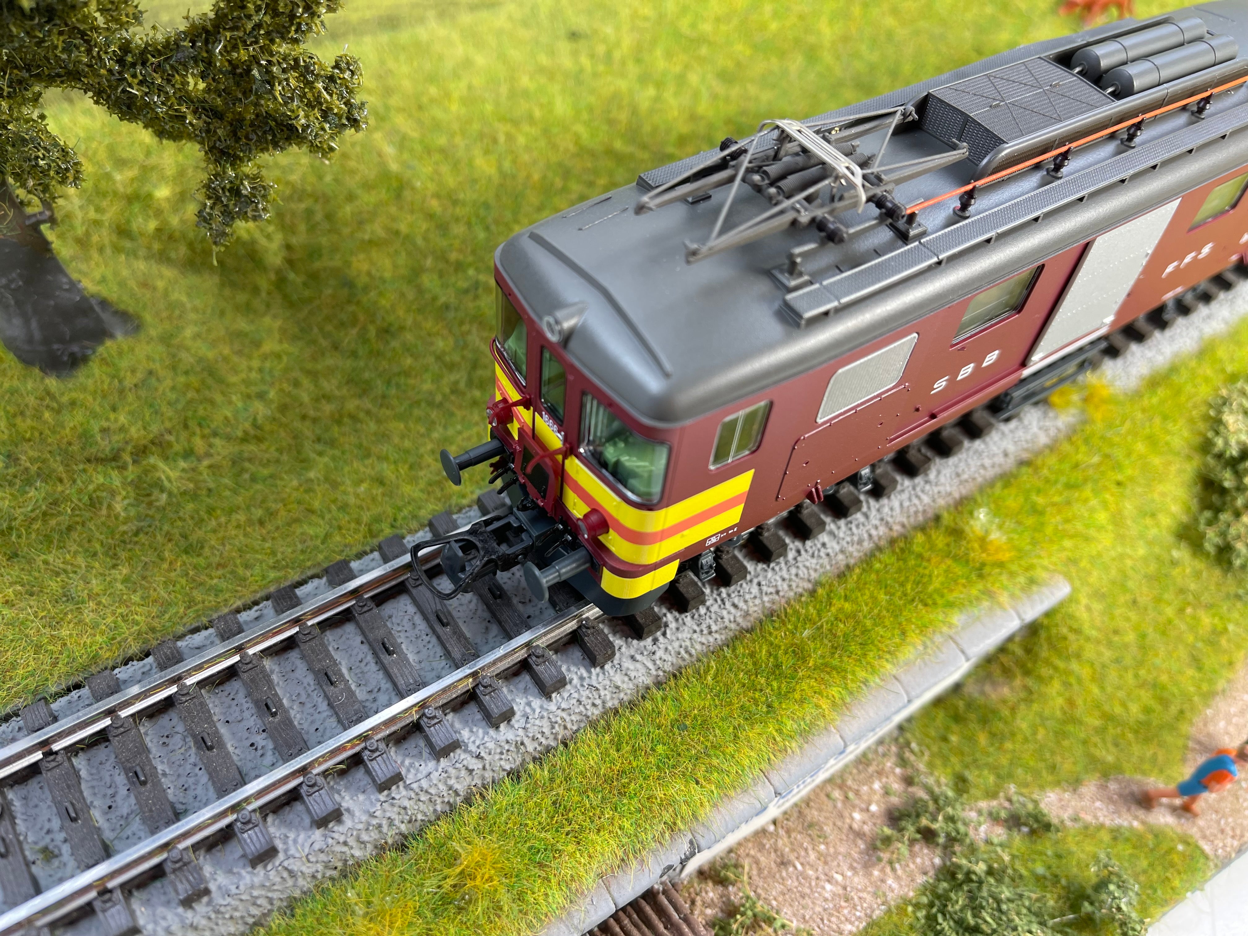 Roco 51339 - z21 digital set: Electric luggage railcar De 4/4 with