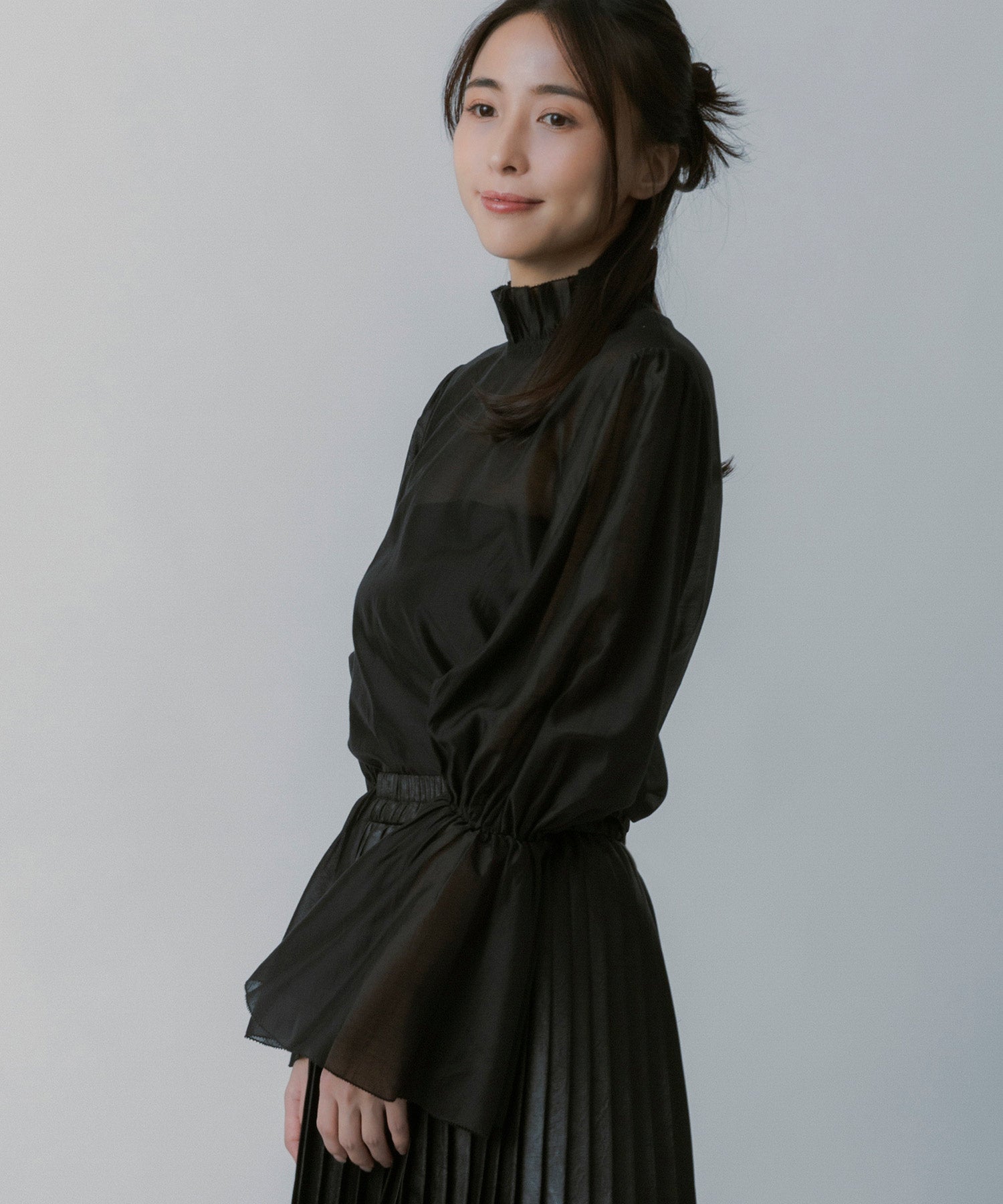 フレアスリーブ スタンドネックシアーブラウス【セレモニー