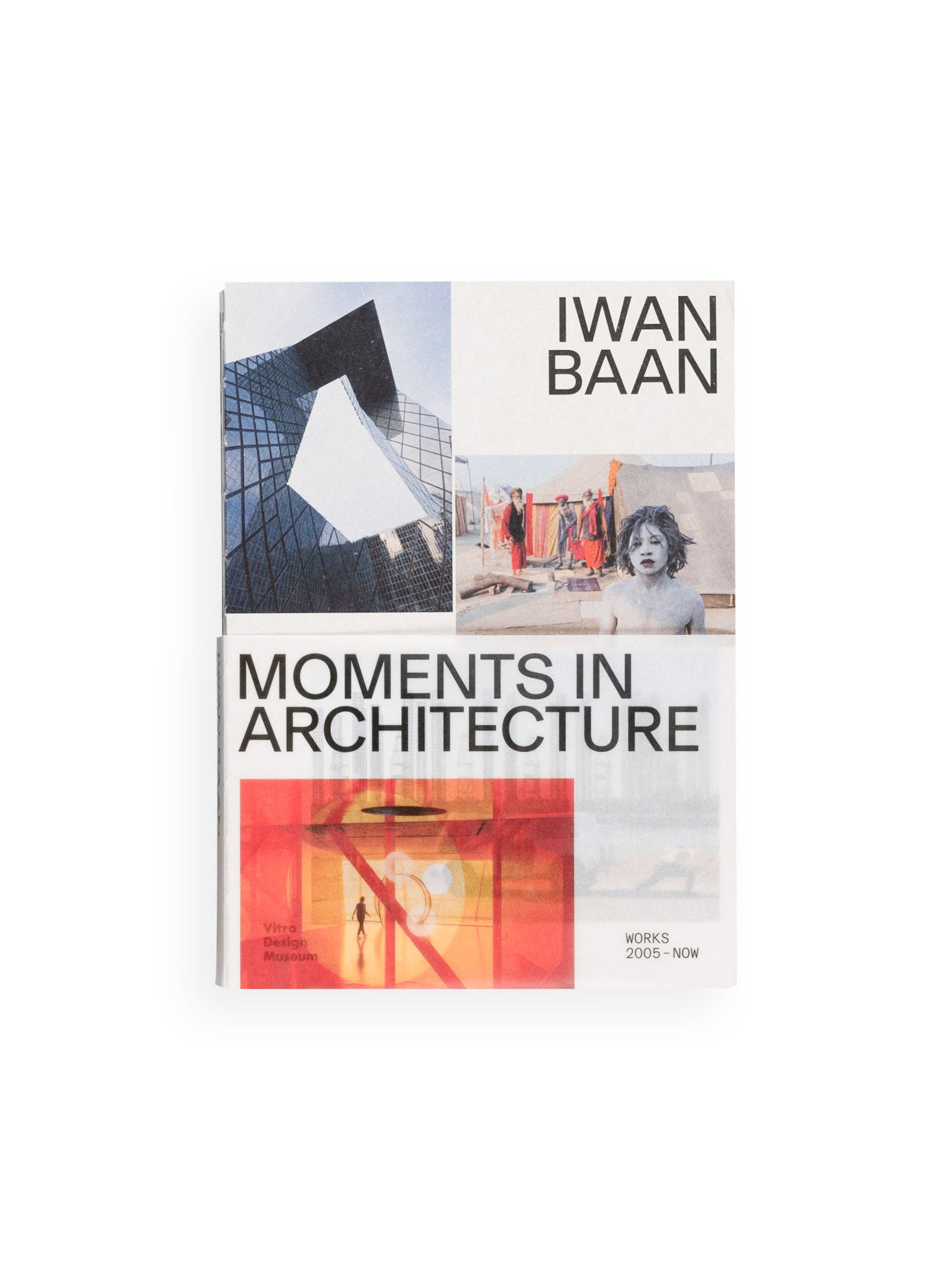 MOMENTS IN ARCHITECTURE / Iwan Baan - 本 屋 青 旗 Ao-Hata Bookstore