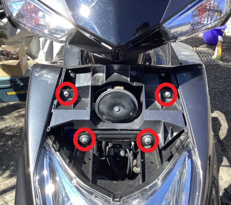 4型シグナスx LEDウインカーバルブに交換する - シグナスXでGOGO