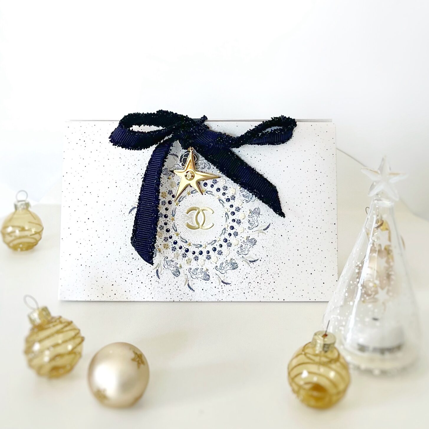 口コミ】シャネルのクリスマス2025！チャームが無料！CHANEL