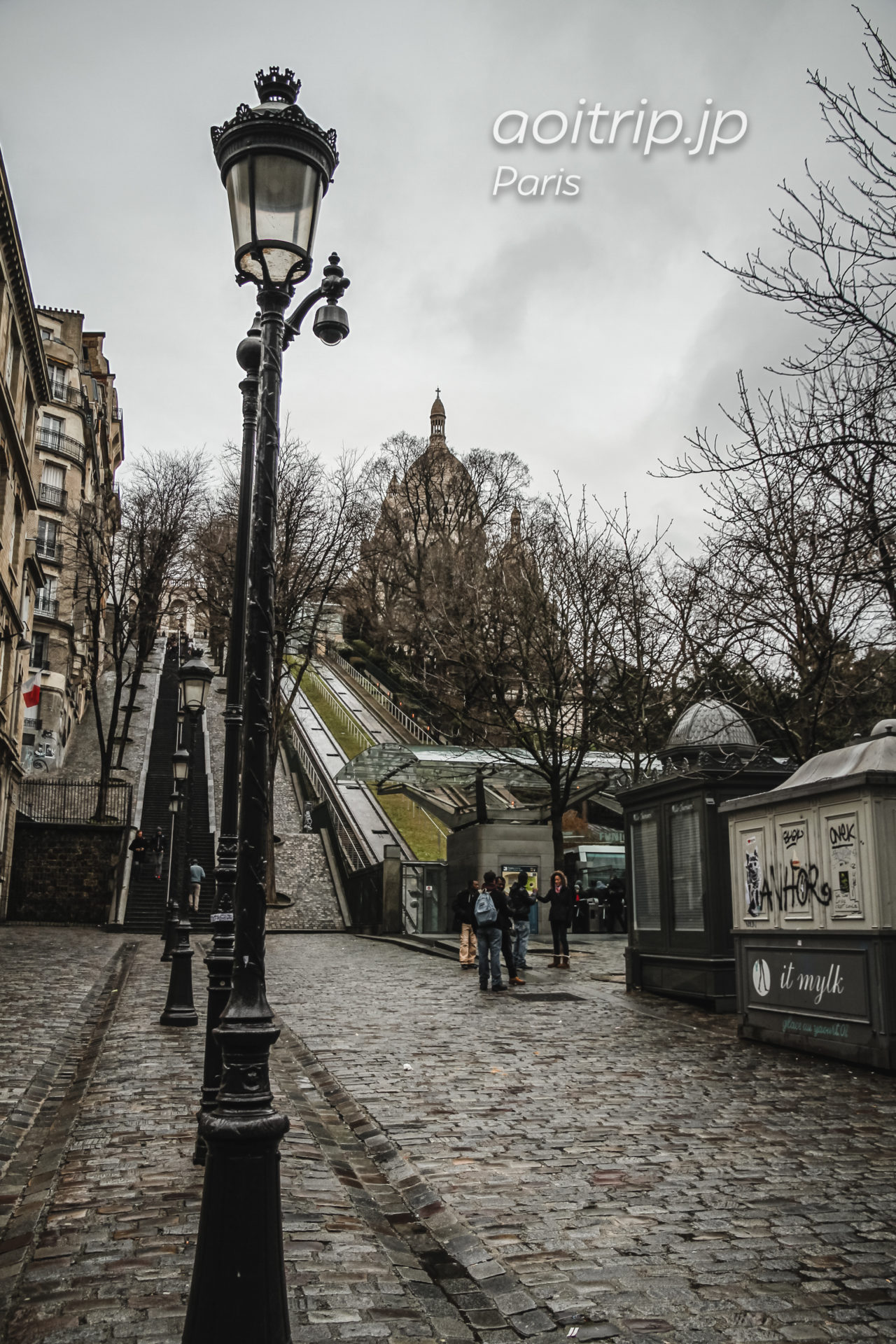 パリ・モンマルトルの丘 サクレクール寺院 | あおいとりっぷ