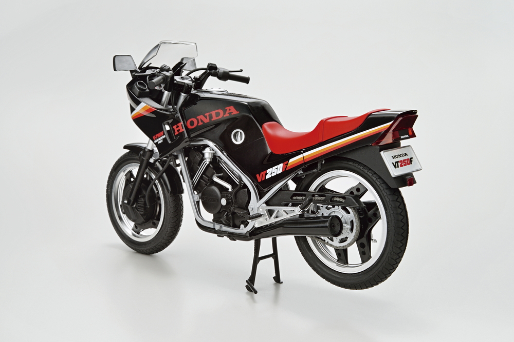1/12 ホンダ MC08 VT250F '84 - AOSHIMA SCALE MODEL LINEUP
