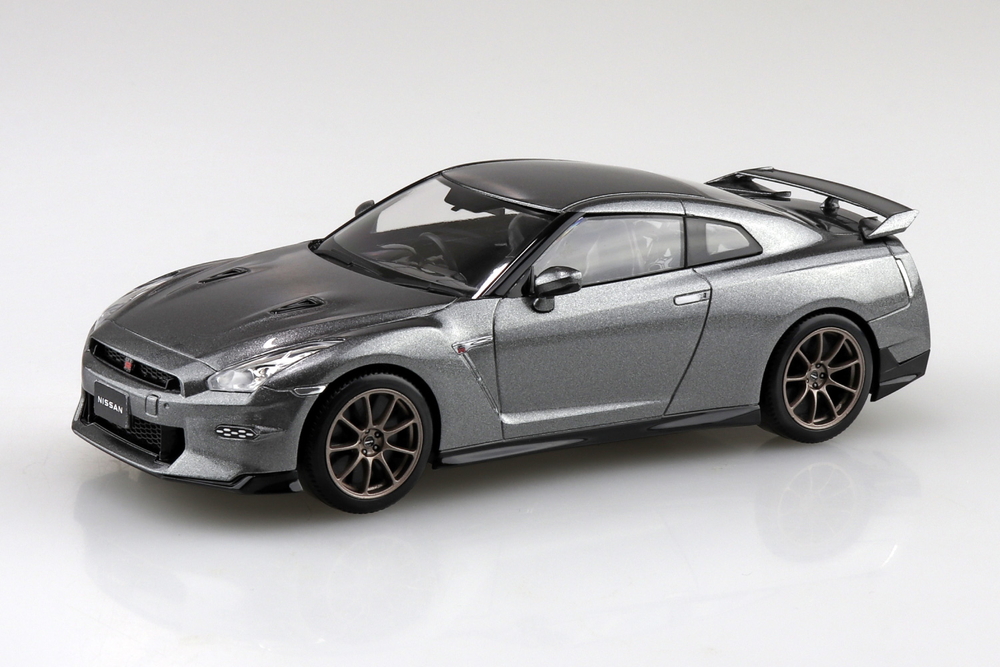 ニッサン R35 NISSAN GT-R 2024(ダークメタルグレー) - AOSHIMA SCALE