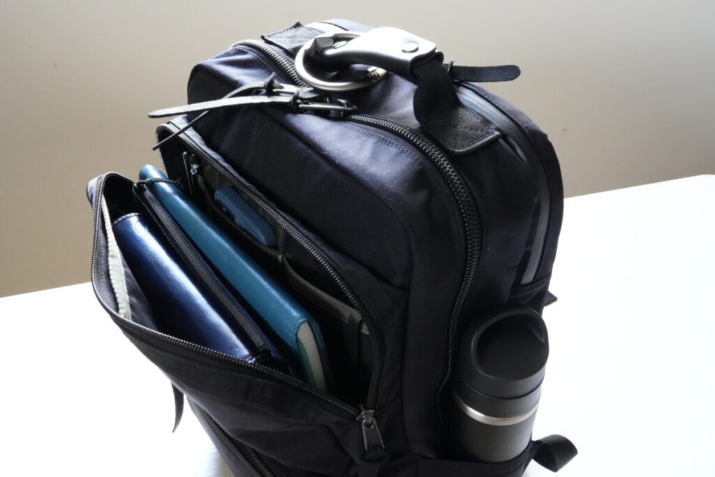 GREGORY カバートミッションデイ V3をレビュー！収納力・機能性が高い