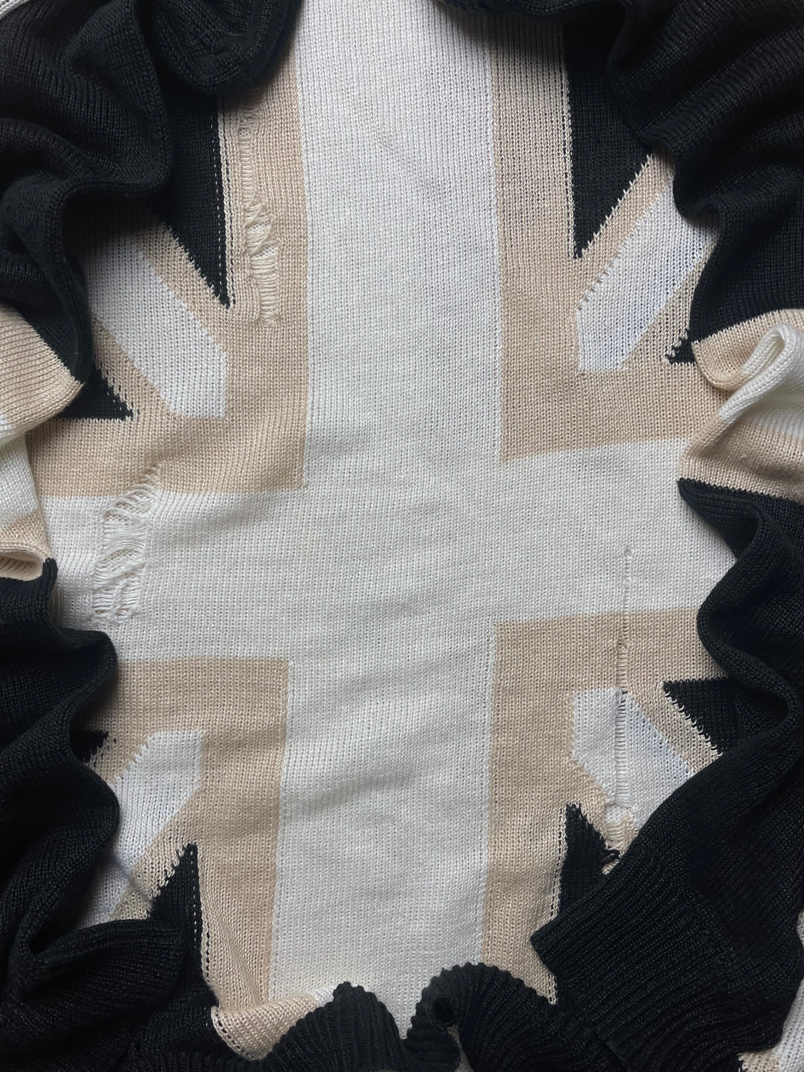 Spring Summer 2016 Balmain 'Union Jack' Distressed Flag Knit