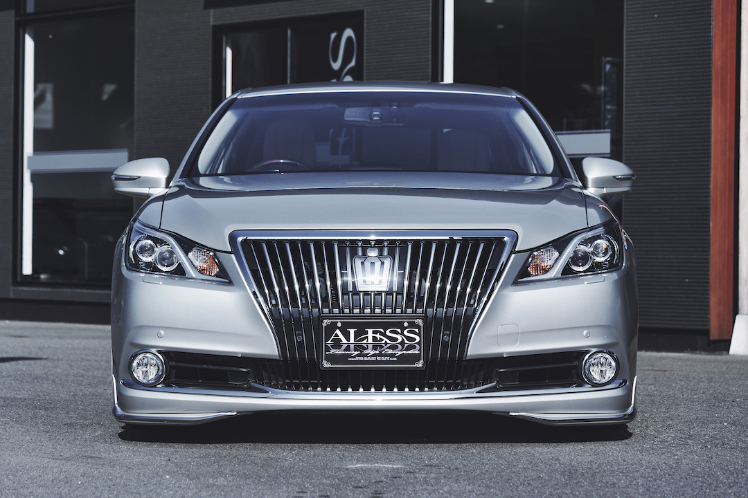 厳選車輌】大人気のモデリスタを装備した210マジェスタが登場 - ALESS