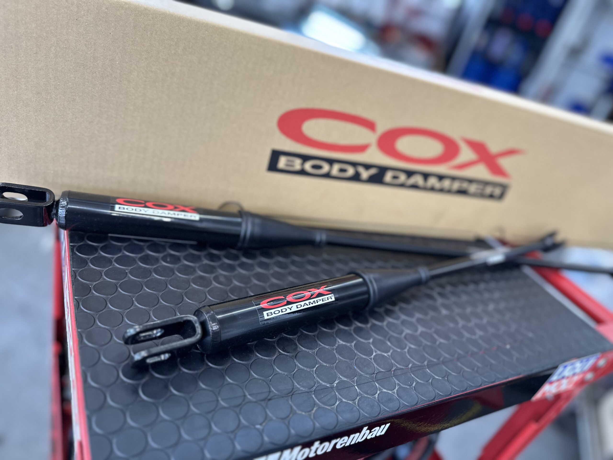 G20 320i Msport に COX BODY DAMPERでワンランク上の乗り心地な楽しい