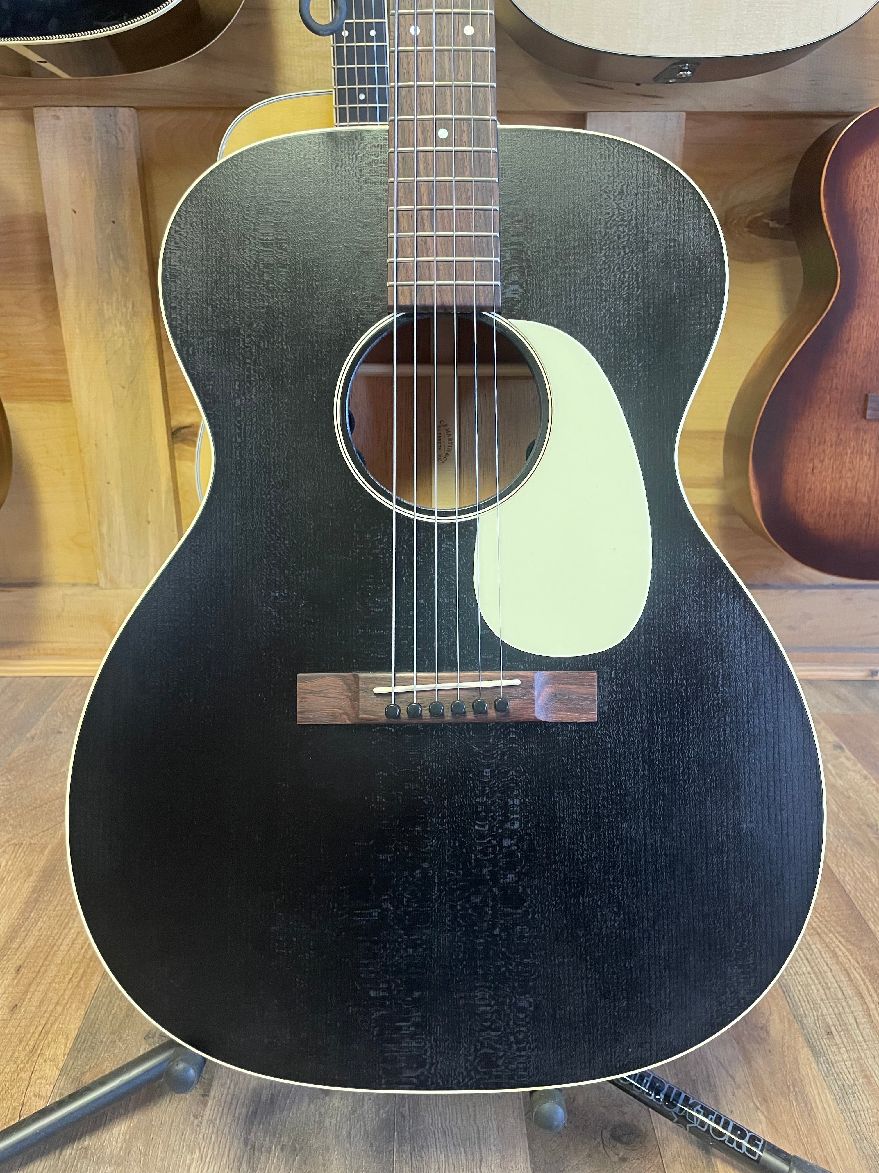 Martin 000-17E Acoustic-electric Guitar - Black Smoke (NEW